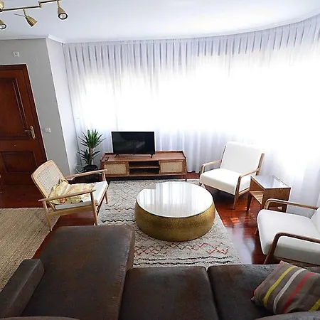 Chalet En Zona Residencial Con Piscina Holiday home *